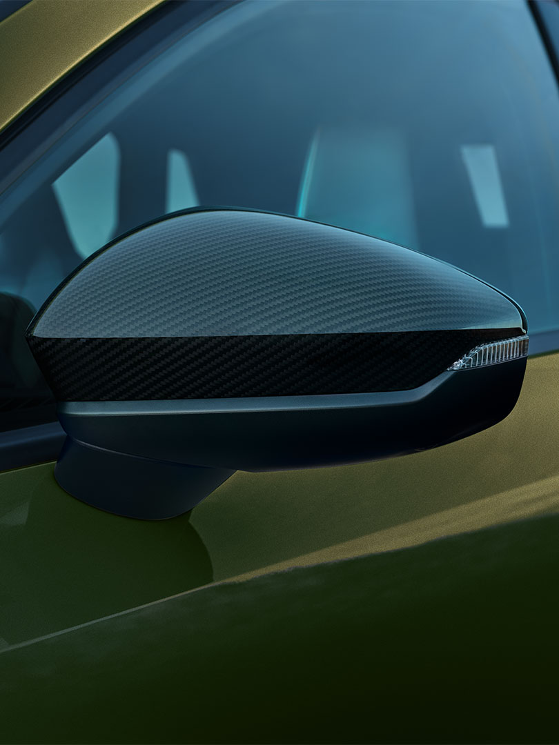 Foto de las carcasas de los retrovisores exteriores en carbono del Audi A3 Sportback. 