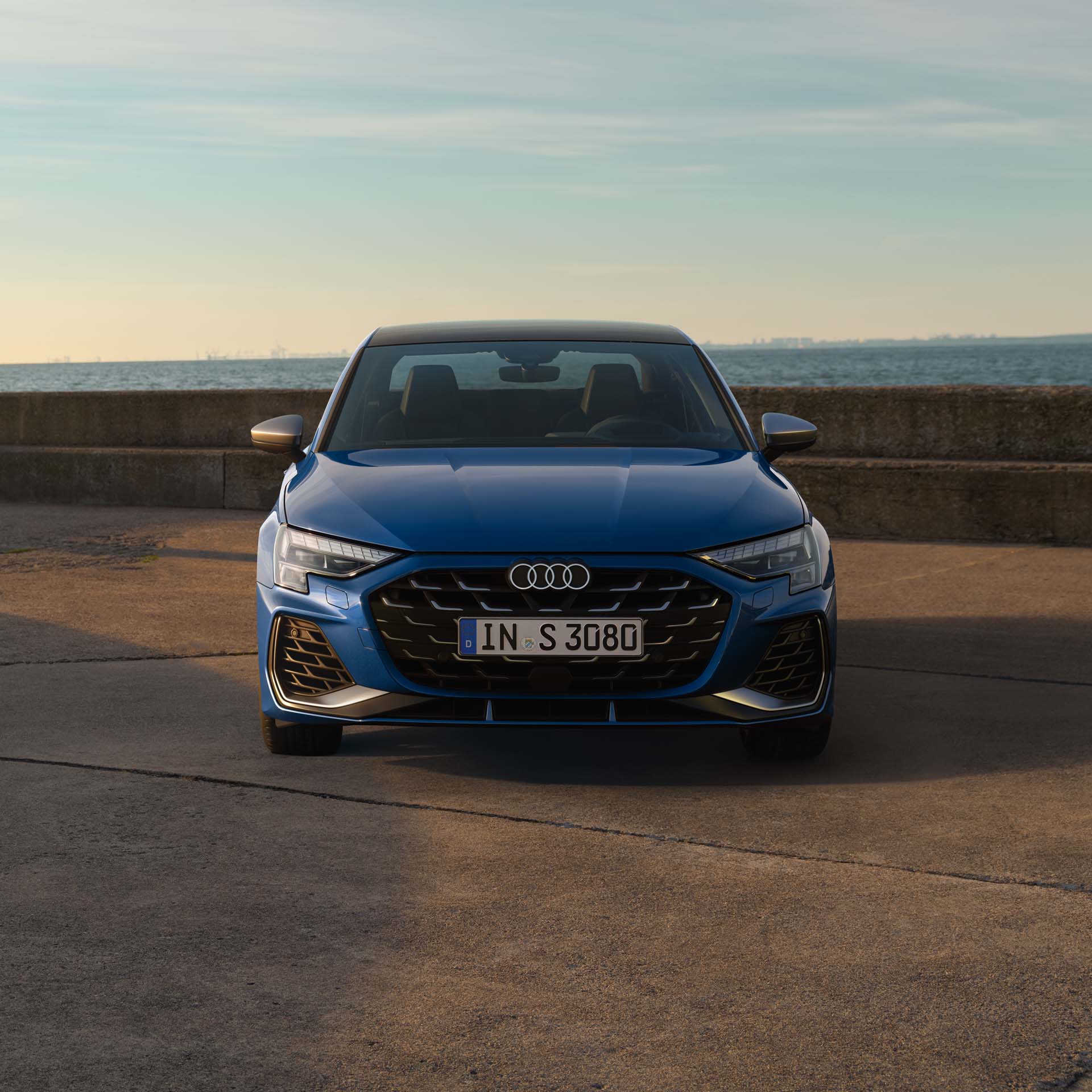Foto del diseño frontal del Audi S3 Sedan. 