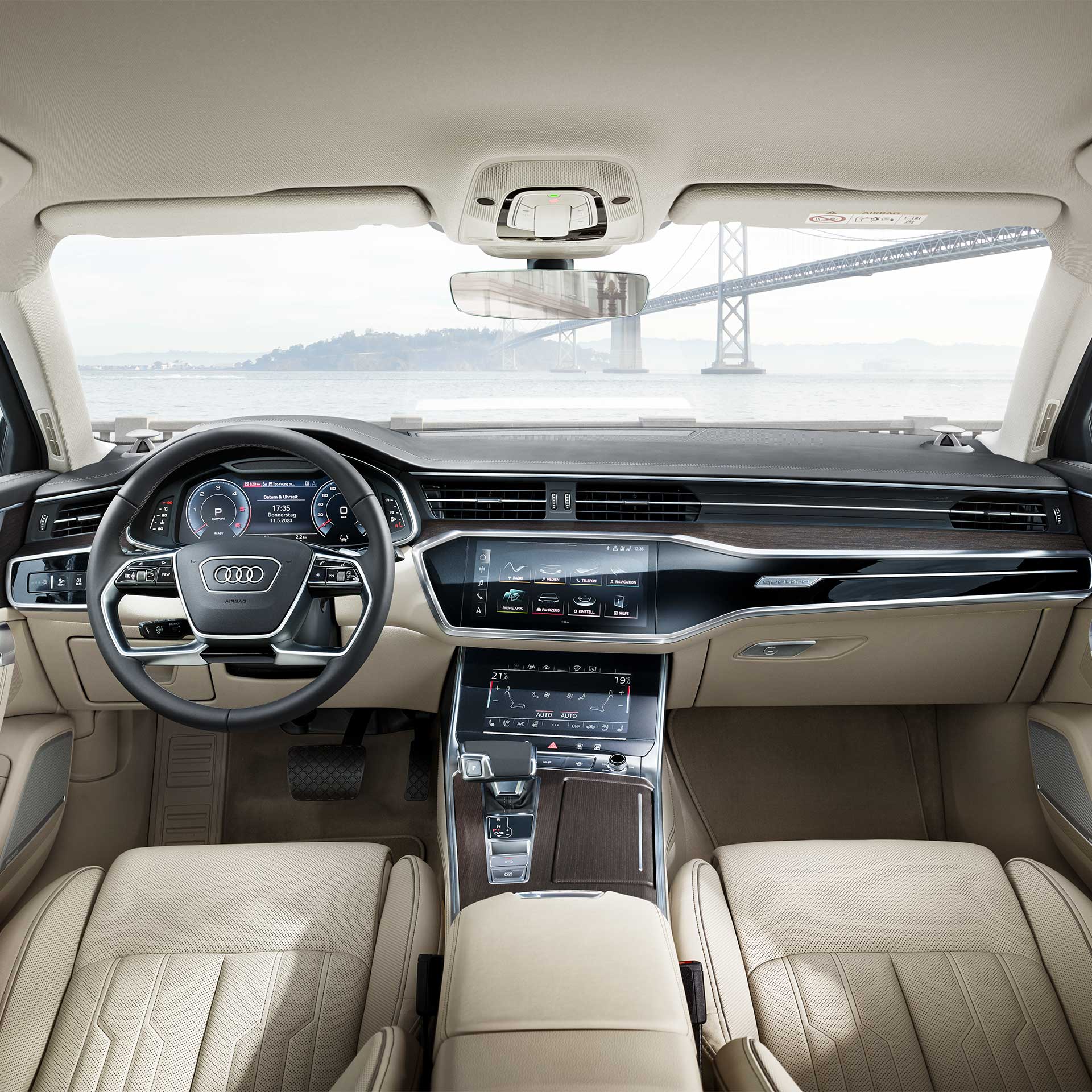 View cockpit Audi A6 Sedan