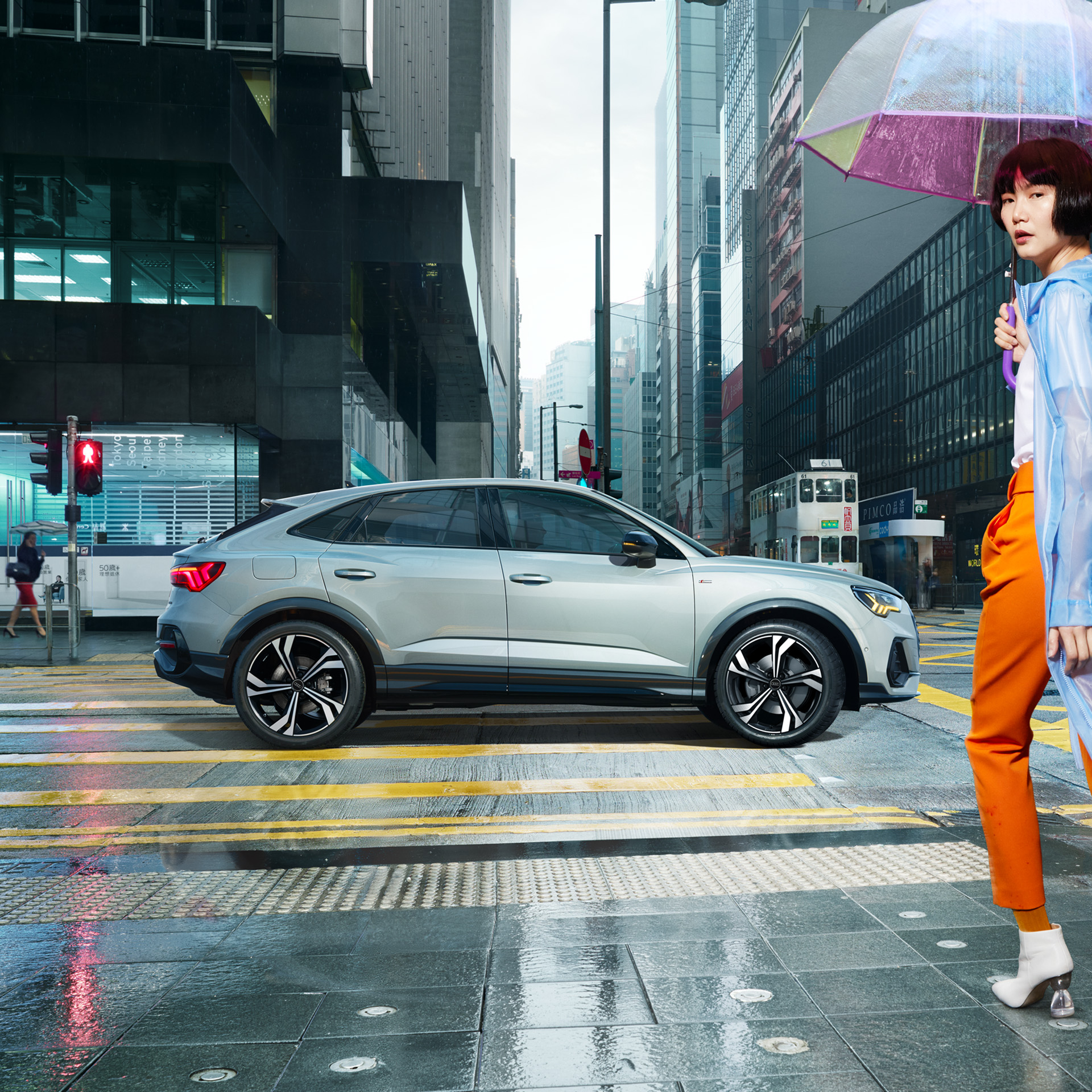 Audi Q3 Sportback Side view