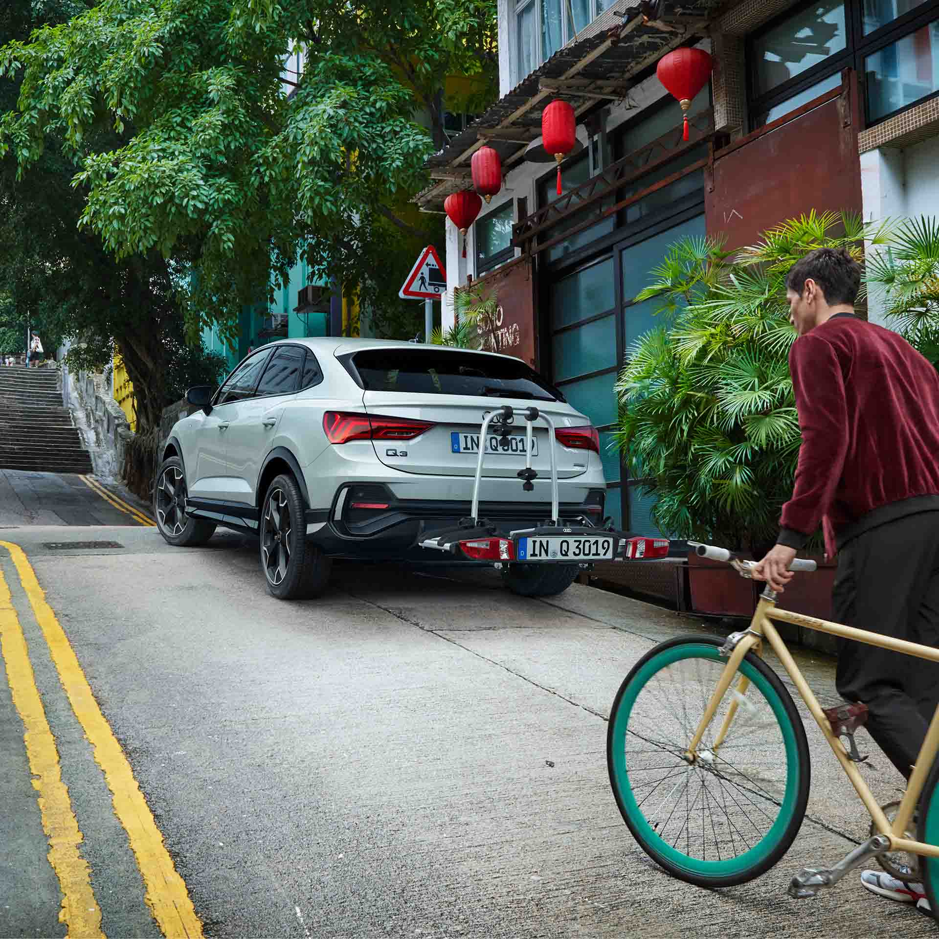 Rear view Audi Q3 Sportback