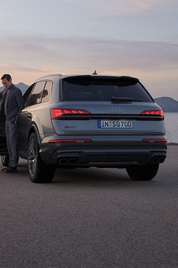 Foto vista lateral del Audi SQ7 SUV