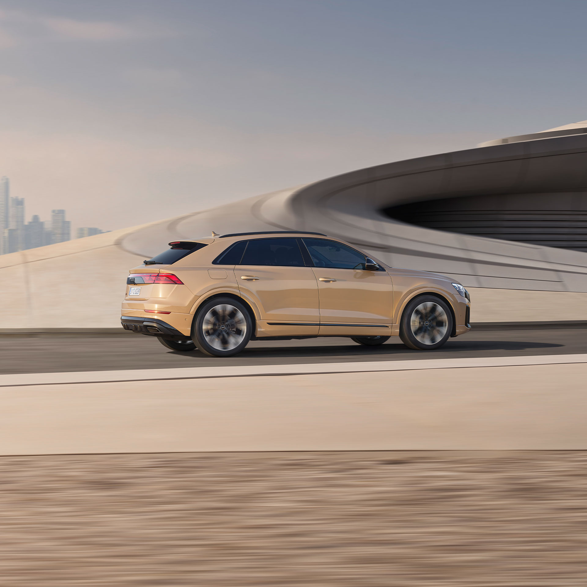 Foto de un Audi Q8 SUV con tracción quattro. 